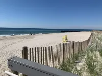 JUST REDUCED FOR THE MONTH OF JUNE!!   HOLGATE Beach House - 5 BR's -sleeps 12