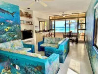 Balcony Beachfront Aquarium Condo, Fast-Free WIFI, Half Moon Bay, Akumal