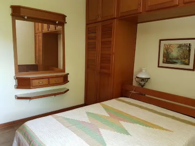 Apartamento no Centro de Pitangueiras a 5 Minutos da Praia Hotell i Centro
