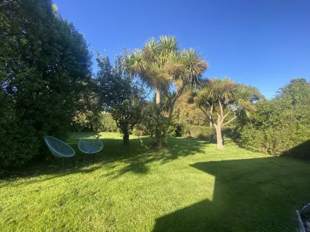 Amazing views! 5 mins to beach Отели рядом с достопримечательностью «Ларнч Касл»