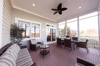 Gorgeous 6 Bedroom House, Sleeps 13, Bethany Beach, Outdoor Alfresco Dining Hotels in Ocean View