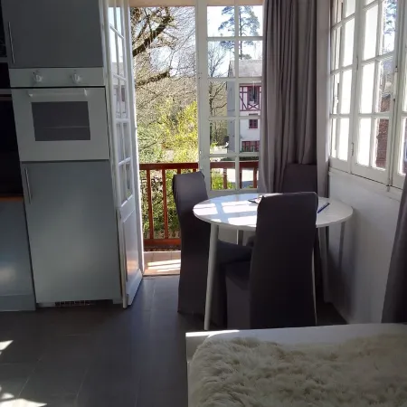 Modern apartment in the Belle Epoque district