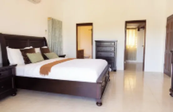 Zen is Private, Tranquil,  and Perfectly Located near Shoal Bay Beach!