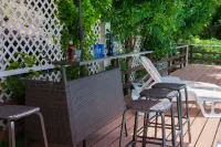 Summer Breeze  -  secluded 4 bed 4 bathroom Villa with Pool and Pool Lounge