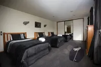 Large Holiday Home in Rolleston 롤스톤 스퀘어 주변 호텔
