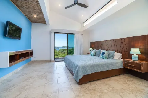 Oceanview 4BR Villa, Great Sunsets, Tranquil Beaches, Dining Nearby, Concierge