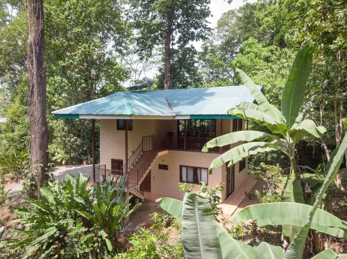 Sea Breeze II Luxury 6 BR Oceanview Estate between Dominical and Manuel Antonio Hotels in Savegre