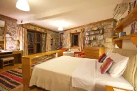 Lovely private villa set in the peaceful retreat of Sögüt - Picture Perfect!!