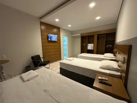 Novo Hotel Uirapuru Отели рядом с достопримечательностью «Kasa Kaya»