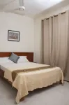 2 bedroom apartment with pool Hotels in 