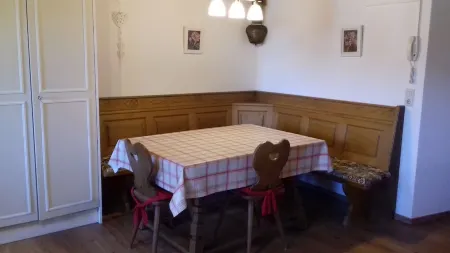 Cosy Apartment In The Center Of Krimml, A Stroll Away From Krimml Waterfalls Отели рядом с достопримечательностью «Wasserwelten Krimml»