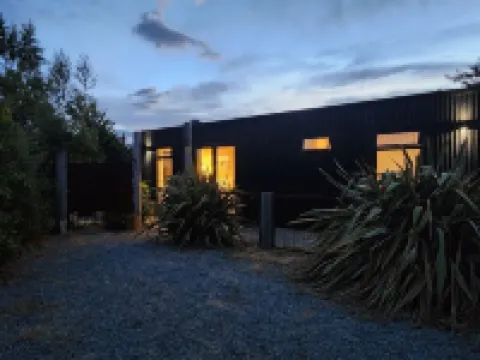 Dusky's Hidden Gem - a Private Sanctuary in the majestic Mackenzie country 鄰近魯塔尼瓦湖假日公園的酒店