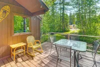 Hungry Horse Cabin w/ Gas Grill, Near Glacier! Hotels in Hungry Horse