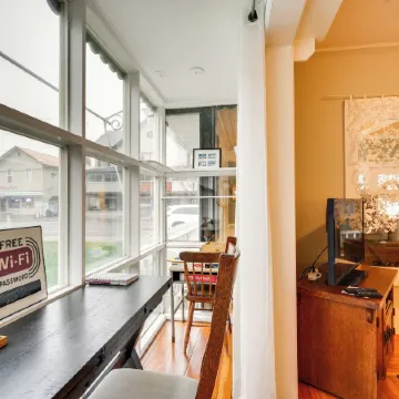 Historic Bemus Point Studio w/ Porch: Walk to Lake