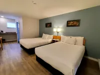 Fireweed Motel فنادق في سميثرز