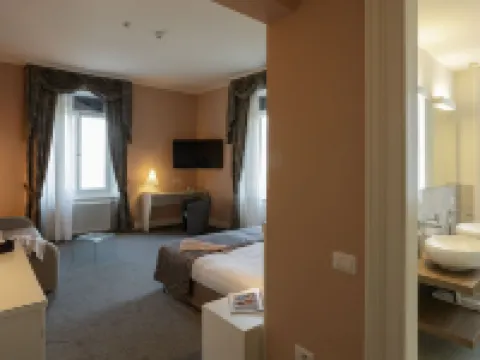 カミン ホテル ルイーノ ルイノのホテル