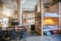PodShare Hollywood - Hostels