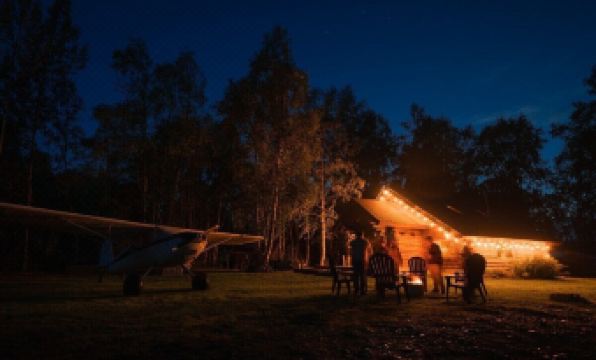 The Airstrip - Runway Cabin