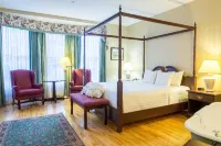 Quality Inn & Suites Downtown