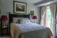 The Gathering Place on Golden Ponds Hotel di Limerick