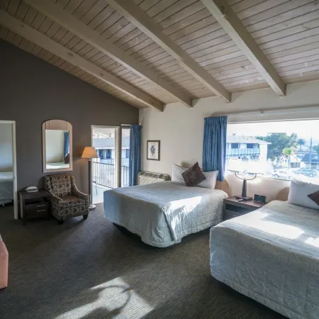 Orange Tree Inn Отели в г. Мишен Каньон