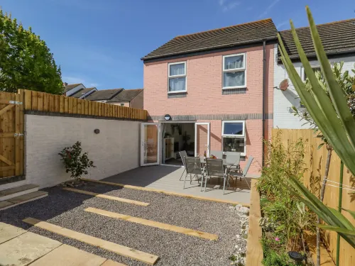 Mermaid House Hotels in Portland