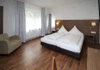 Hotel Berghof Wasserkuppe & Gästehaus Fuldaquelle Hotels in Герсфельд