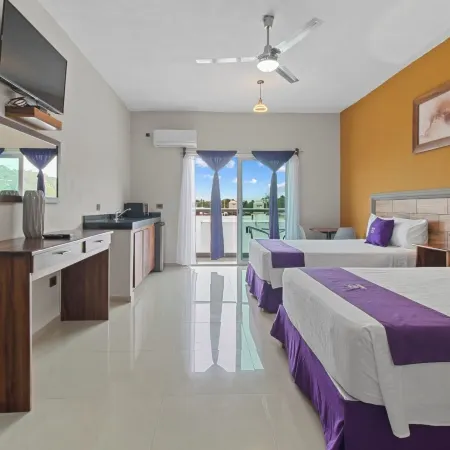 Hotel Yeah Rincón de Guayabitos