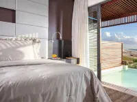 Essenza Hotel - 5-Star