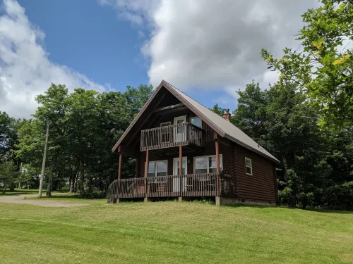 Smith Rock Chalets - Homestays