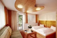 Hotel Der Waldhof Hotels in Viehhofen