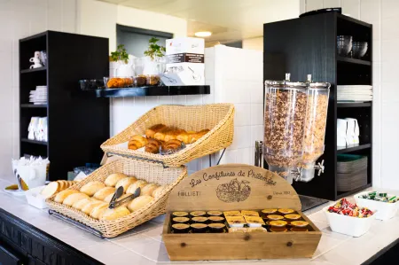 Face West le Pontet Отели рядом с достопримечательностью «Camping du Grand Bois»