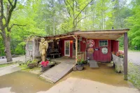 All-Season Sunroom and Hot Tub Marion Cabin Retreat - parking