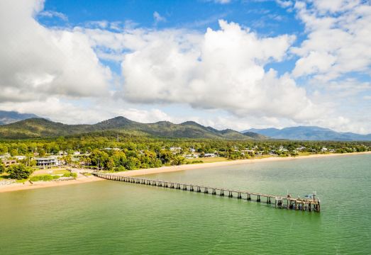 3. 카드웰 비치프런..