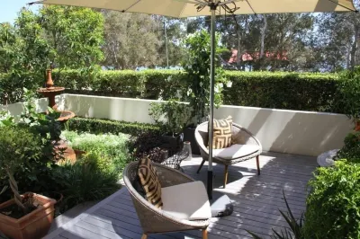 Space Holiday Apartments Các khách sạn gần Maroochydore Beach