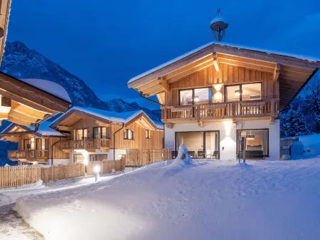 Hotel Mariasteinerhof Отели в г. Кирхбихль