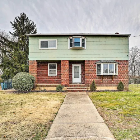Family Getaway Near Delaware River & Int’l Soccer!