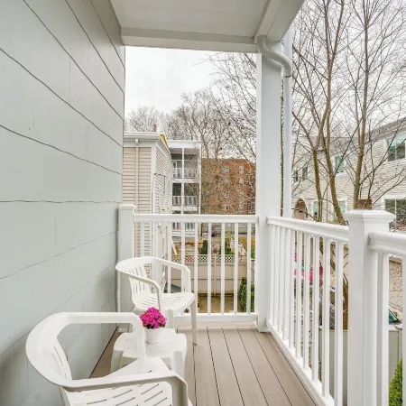 Walk to Harvard Square: Apartment in Cambridge