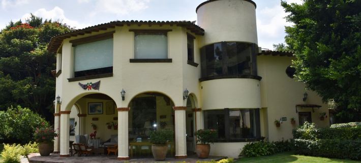 Casa Bugambilia, Un Pequeño Hotel en Tepoztlán Hotels in Tepoztlan