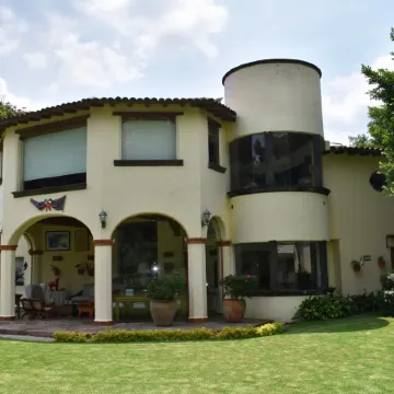 Casa Bugambilia, Un Pequeño Hotel en Tepoztlán