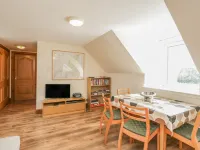 10 Monarch Country Apartments
