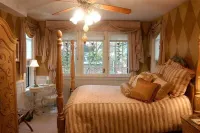 Gaslight Bed & Breakfast Hotels in Cincinnati