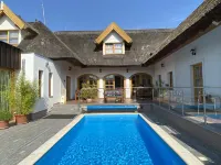 Rigótanya Relax & Wellness Panzió Bükfürdő - Pool