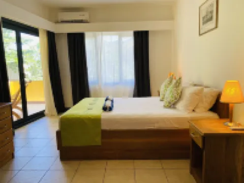 Pied Dans L’Eau Holiday Apartments