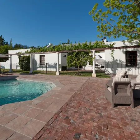 La Galiniere Guest Cottages