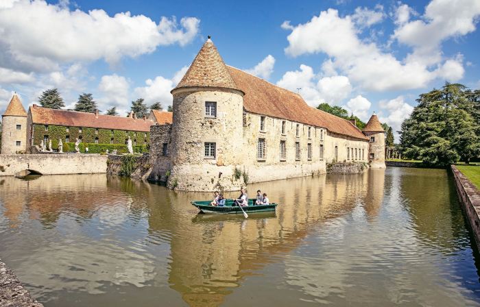 Château de Villiers le Mahieu - Les Maisons de Campagne