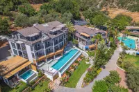 Morina Deluxe Hotel - Uima-altaat