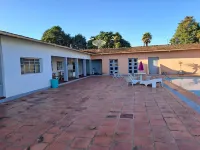 BEAUTIFUL SEMI OLYMPIC POOL- --07 qts+ 4wc - KM. 68 WHITE CASTLE