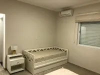 High Standard Apartment FULL FRONT TO THE SEA. Hotels in Pitangueiras