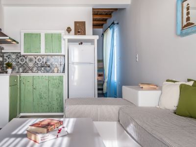 Faros Apartments